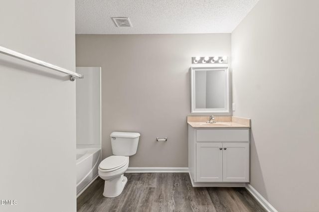 6 Spicewood Court, Durham, NC 27703