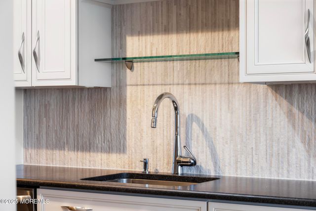 28 Riverside Avenue 10H, Red Bank, NJ 07701