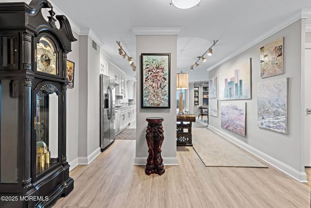 28 Riverside Avenue 10H, Red Bank, NJ 07701