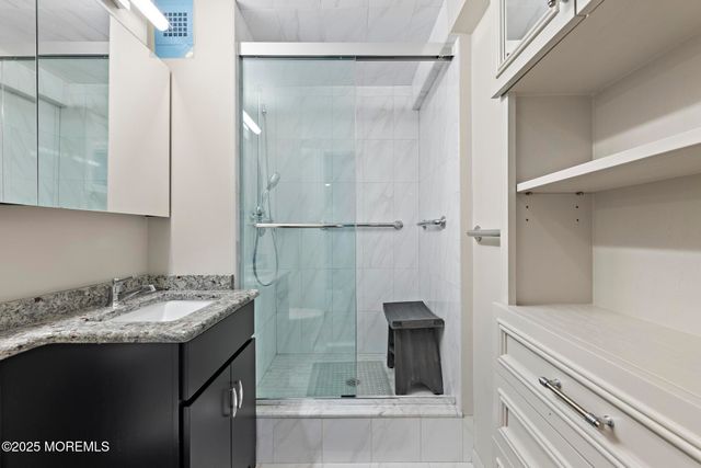 28 Riverside Avenue 10H, Red Bank, NJ 07701