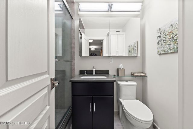 28 Riverside Avenue 10H, Red Bank, NJ 07701