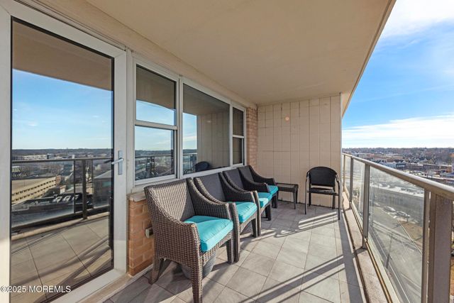 28 Riverside Avenue 10H, Red Bank, NJ 07701