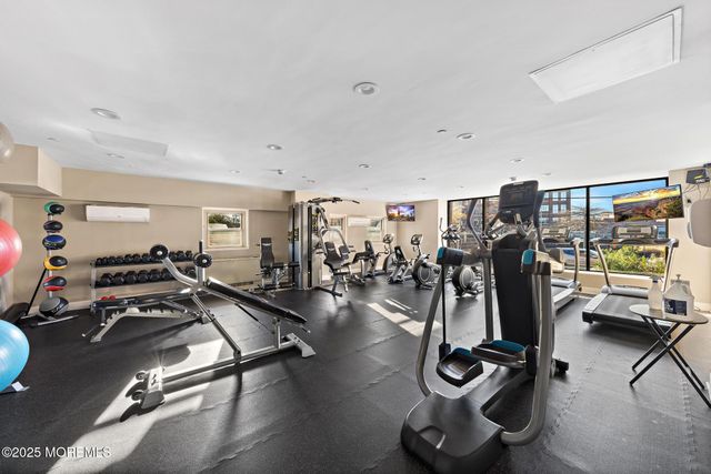 28 Riverside Avenue 10H, Red Bank, NJ 07701