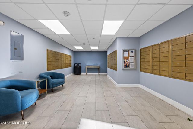 28 Riverside Avenue 10H, Red Bank, NJ 07701