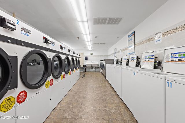 28 Riverside Avenue 10H, Red Bank, NJ 07701