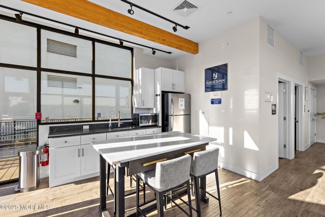 28 Riverside Avenue 10H, Red Bank, NJ 07701