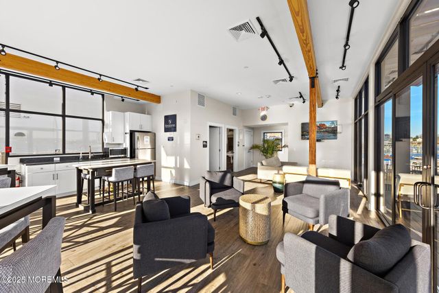 28 Riverside Avenue 10H, Red Bank, NJ 07701