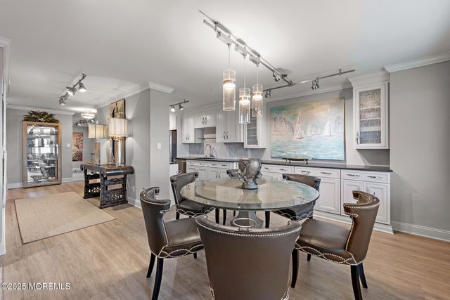 28 Riverside Avenue 10H, Red Bank, NJ 07701