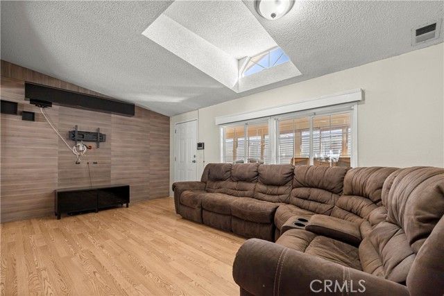 3050 W Ball 11, Anaheim, CA 92804