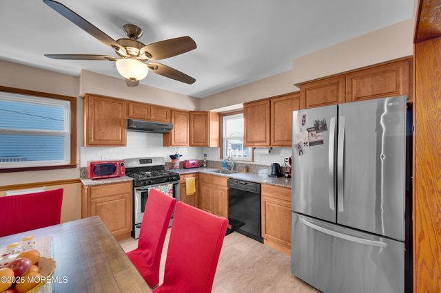 822 Prospect Avenue, Union Beach, NJ 07735