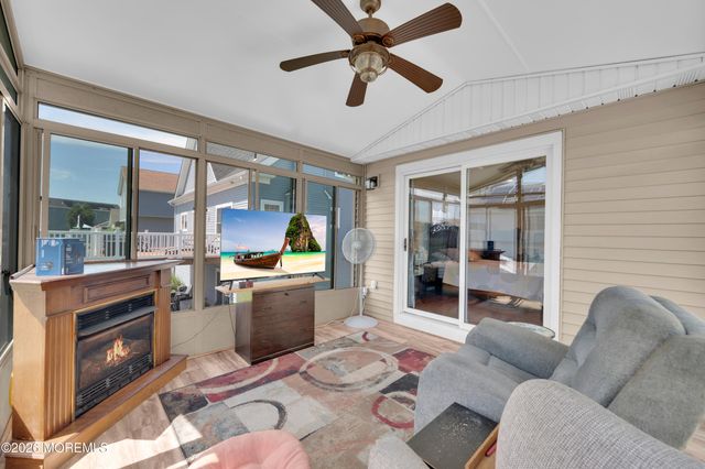 822 Prospect Avenue, Union Beach, NJ 07735
