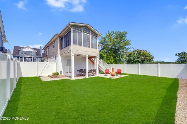 822 Prospect Avenue, Union Beach, NJ 07735