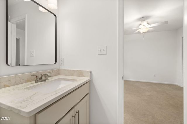 901 Bridge Way, Raleigh, NC 27615