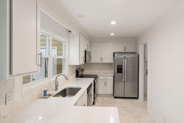 901 Bridge Way, Raleigh, NC 27615