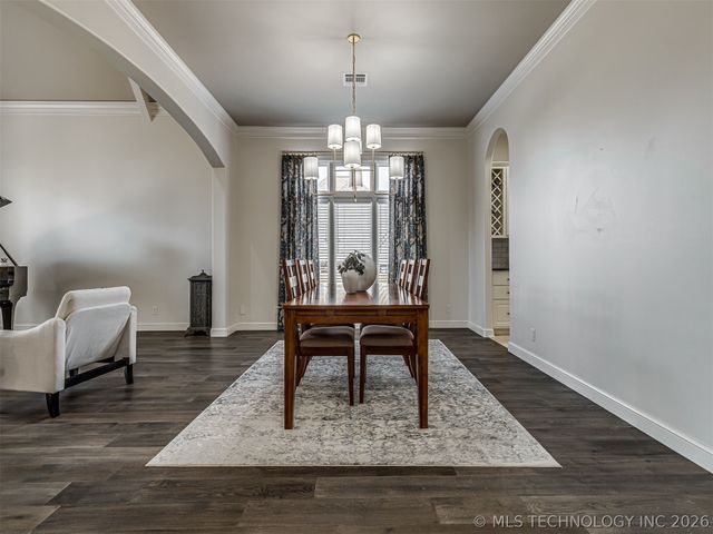 3661 S Lewis Avenue, Tulsa, OK 74105