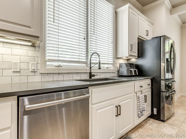 3661 S Lewis Avenue, Tulsa, OK 74105