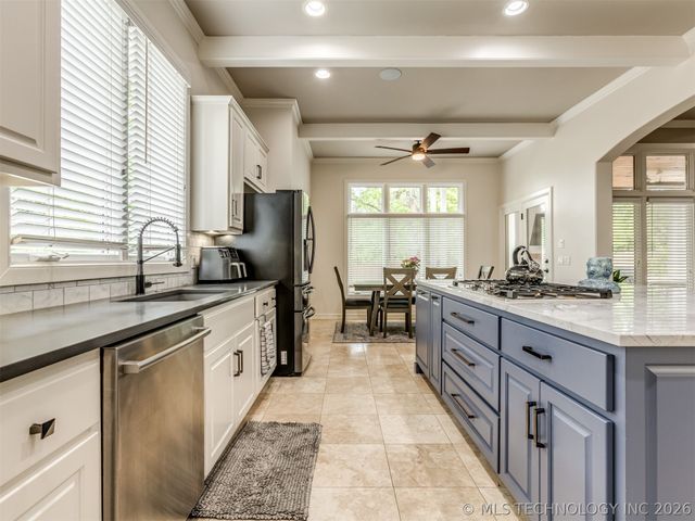 3661 S Lewis Avenue, Tulsa, OK 74105
