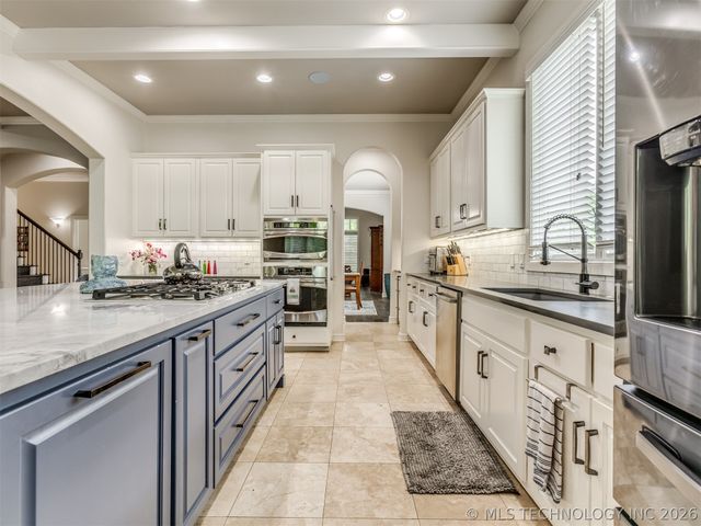 3661 S Lewis Avenue, Tulsa, OK 74105