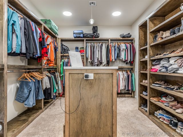 3661 S Lewis Avenue, Tulsa, OK 74105