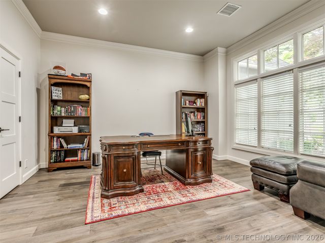 3661 S Lewis Avenue, Tulsa, OK 74105
