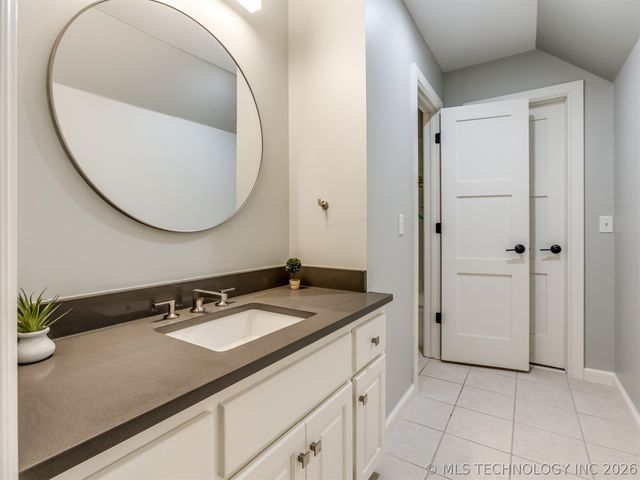 3661 S Lewis Avenue, Tulsa, OK 74105