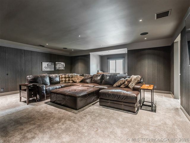 3661 S Lewis Avenue, Tulsa, OK 74105