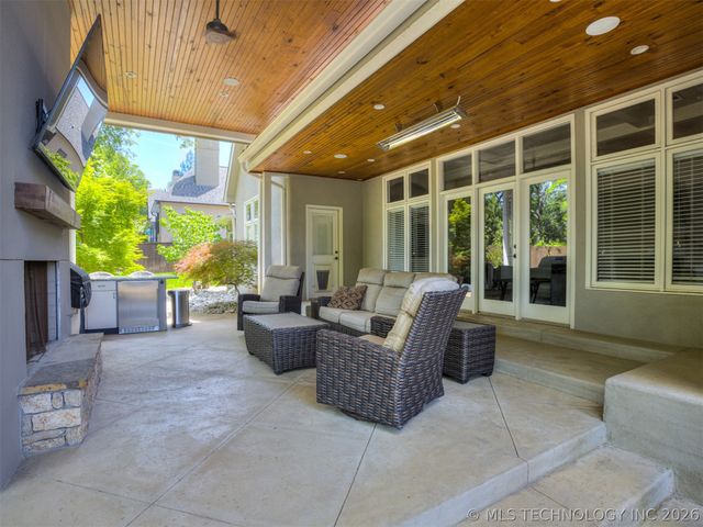 3661 S Lewis Avenue, Tulsa, OK 74105