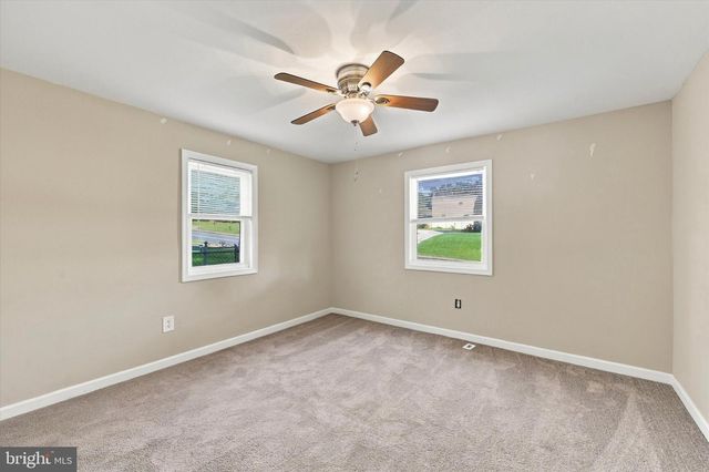 1815 W DUTTON MILL RD, Aston, PA 19014