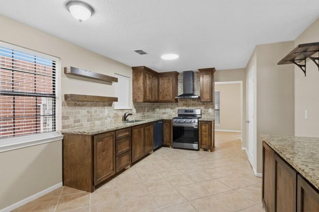 8606 Prima Street, Houston, TX 77083