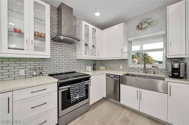 141 El Capitan DR, Islamorada, FL 33036