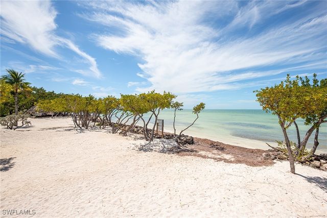 141 El Capitan DR, Islamorada, FL 33036