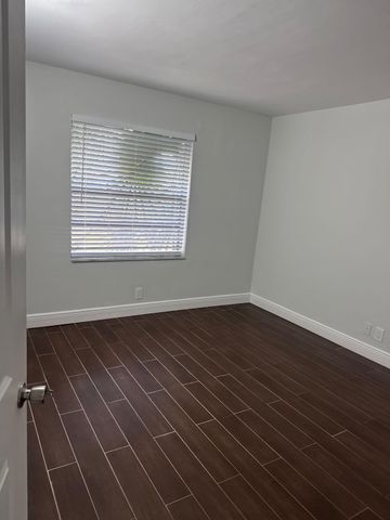 4885 LAKE ARJARO Drive 4819, West Palm Beach, FL 33407