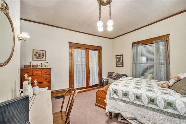 31 E Monroe (24 Hwy) Street, Buckner, MO 64016