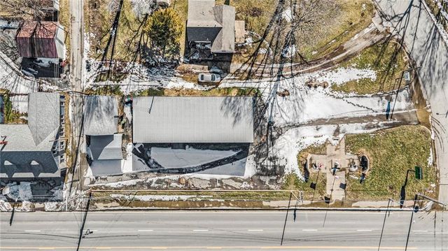 31 E Monroe (24 Hwy) Street, Buckner, MO 64016