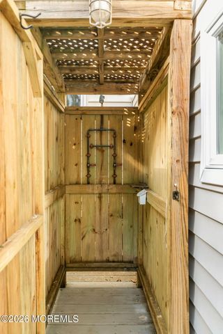46 Oaklawn Road, Fair Haven, NJ 07704