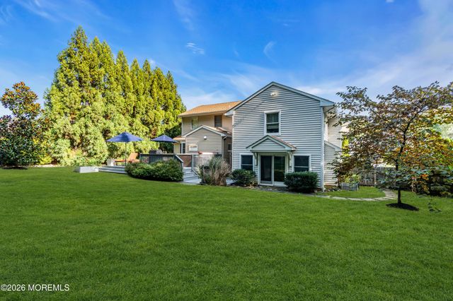 46 Oaklawn Road, Fair Haven, NJ 07704