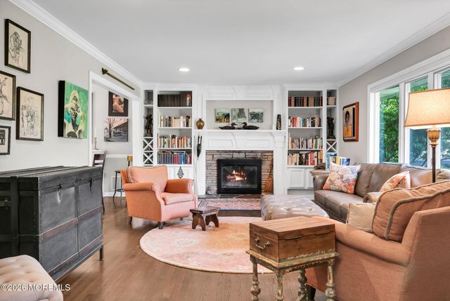 46 Oaklawn Road, Fair Haven, NJ 07704