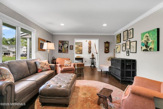46 Oaklawn Road, Fair Haven, NJ 07704