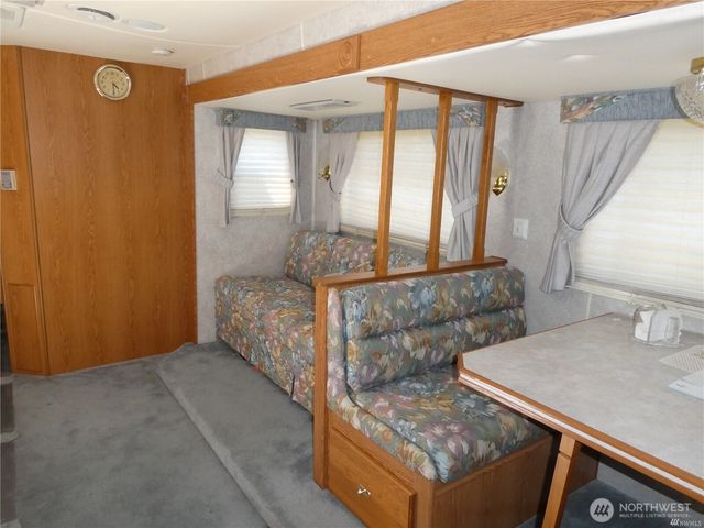 831 Horse Heaven Road, Cle Elum, WA 98922