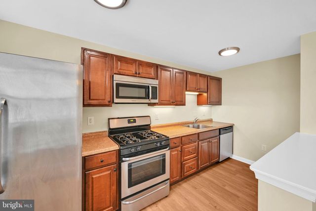 1044 E ACADEMY AVE, Glenolden, PA 19036