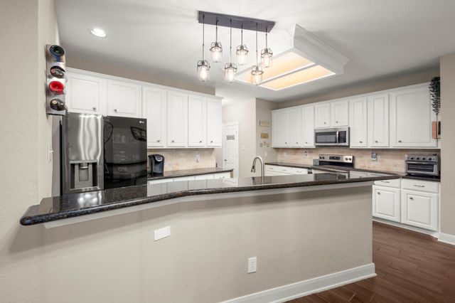 6811 Cypresswood Manor Street, Spring, TX 77379