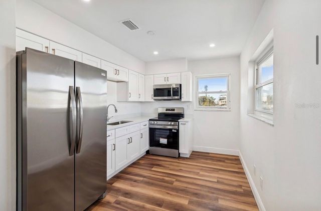 14919 N BAYSHORE DRIVE, Madeira Beach, FL 33708