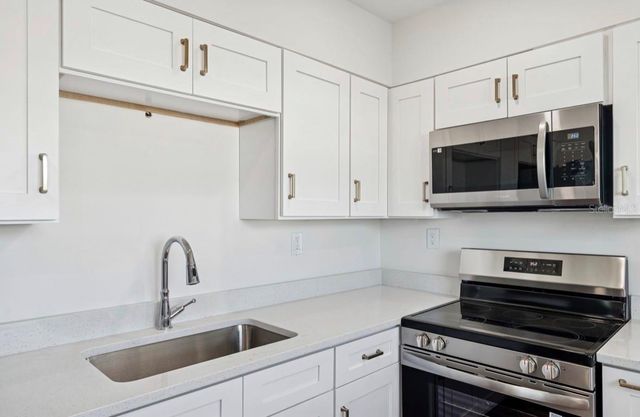 14919 N BAYSHORE DRIVE, Madeira Beach, FL 33708