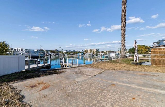 14919 N BAYSHORE DRIVE, Madeira Beach, FL 33708