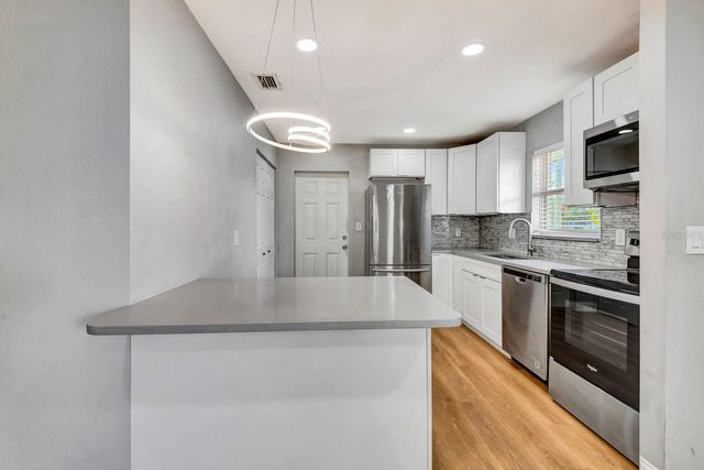1712 3RD AVENUE E, Palmetto, FL 34221