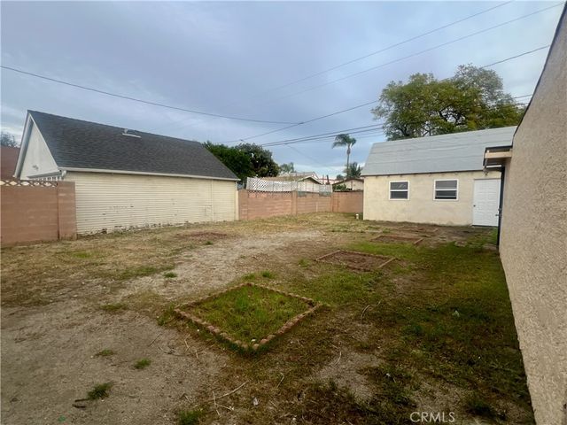 1135 S Birch, Santa Ana, CA 92707