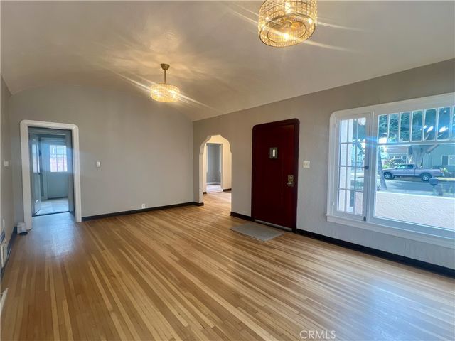 1135 S Birch, Santa Ana, CA 92707