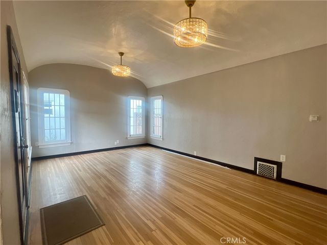 1135 S Birch, Santa Ana, CA 92707