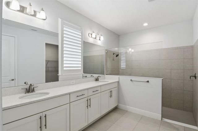 28761 SWEET PERSIMMON DRIVE, Wesley Chapel, FL 33543