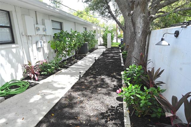 1976 DEBBIE STREET, Sarasota, FL 34231